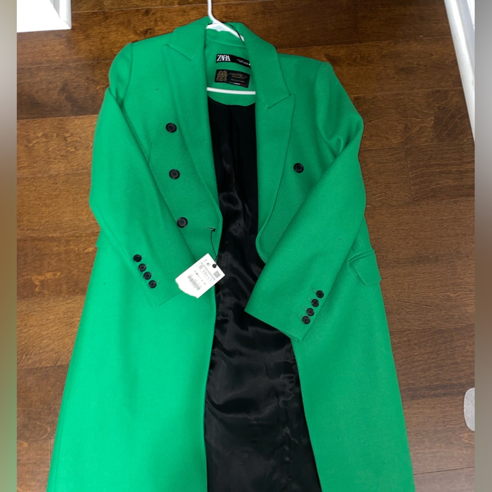 Wool green coat from Zara. Brand New with tags! Size small.
